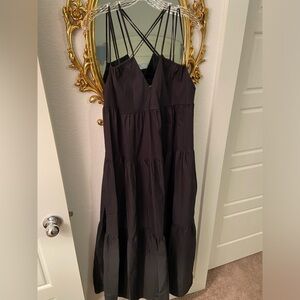 V neck strappy tiered maxi dress